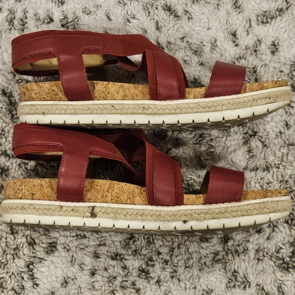 Adrienne Vittadini Women's "Prittin" Stretch Red Sport Strappy Sandal SZ 8.5 - Picture 7 of 11